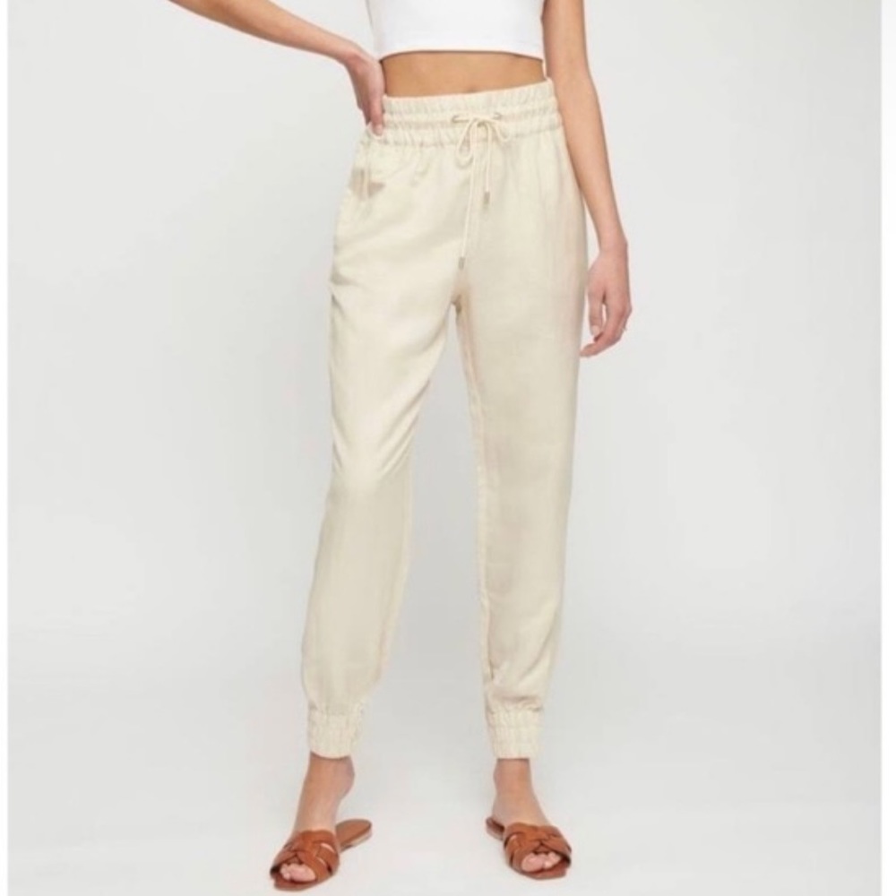 Dynamite Cream Jogger Pants